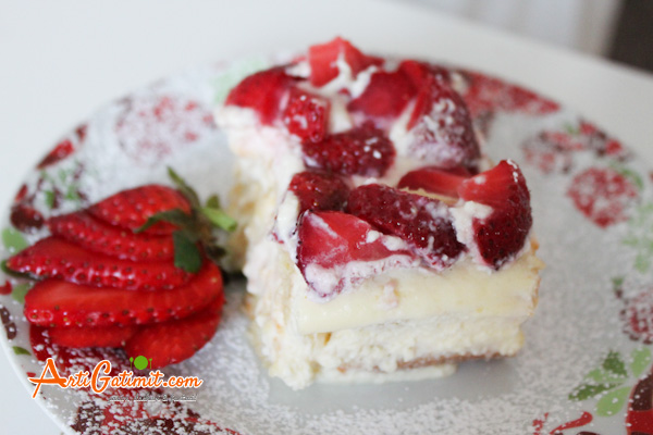 tiramisu-luleshtrydhe-fragola-embelsira-receta-italiane